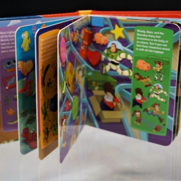 Disney Friends and Heroes Little First Look and Find Book - Picture 4 of 4